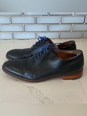 Johnston & Murphy Black Leather Oxfords with Blue Laces